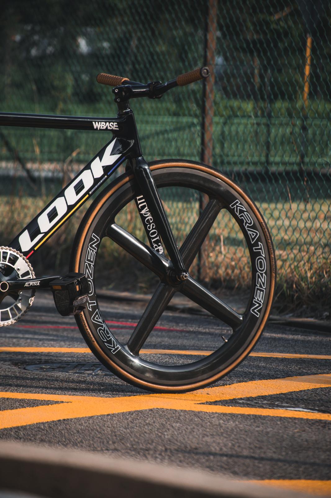 Kratozen Blade 4 Carbon Front Fixed Gear Wheel